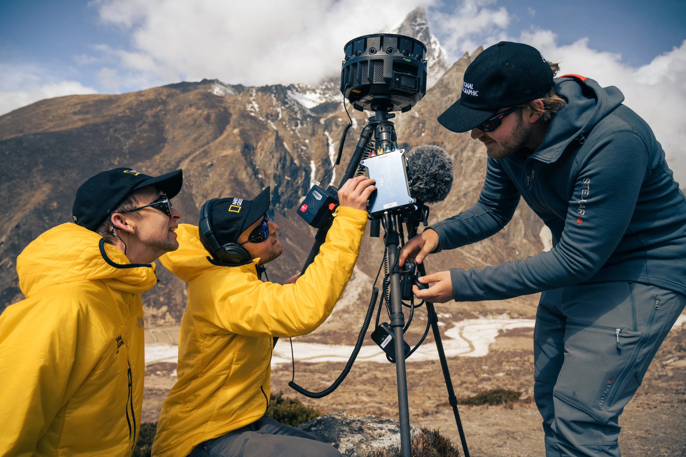 Martin Edström, Emil Wesolowski and Fredrik Edström setting up a 360-video camera on a Nepal hillside.