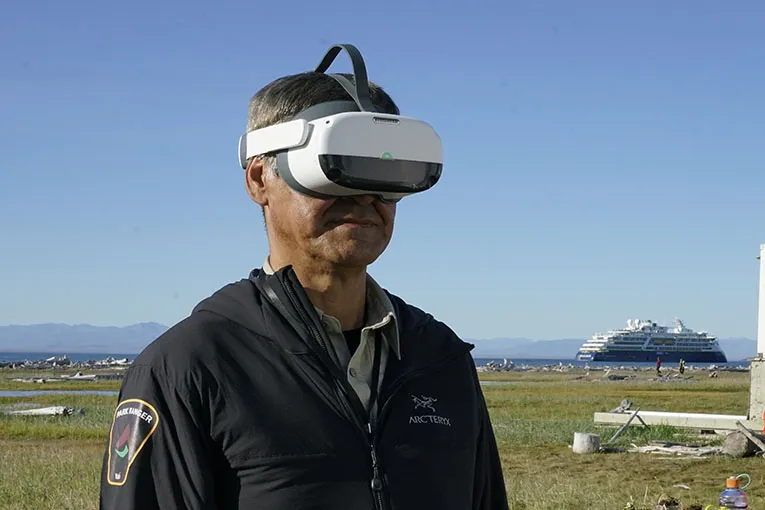 Richard Gordon testing the VR environment on Qikiqtaruk.